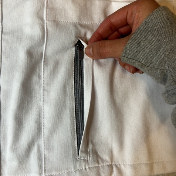 Greys Anatomy by Barco Women’s White V-Neck Scrub Top Size X Small - Picture 11 of 14